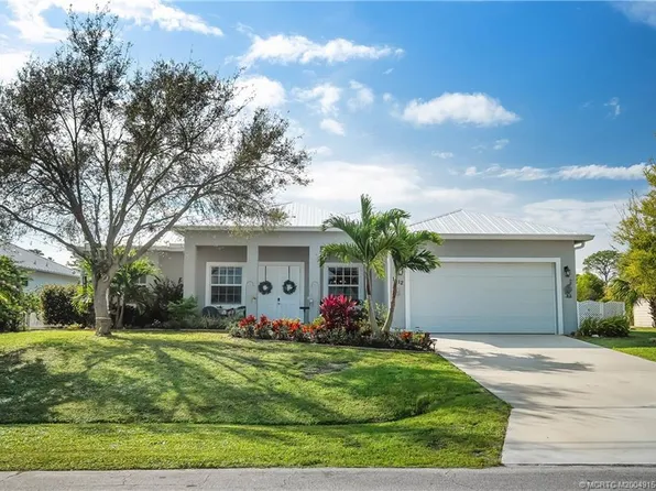 1012 SW Abbot Ave, Port Saint Lucie, FL 34953