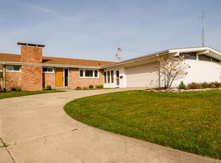 2910 Willa Dr, Saint Joseph, MI 49085