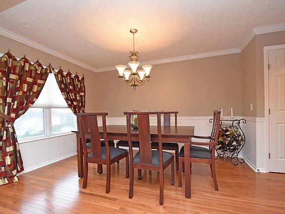 5th image of 2991 Whitley Ct