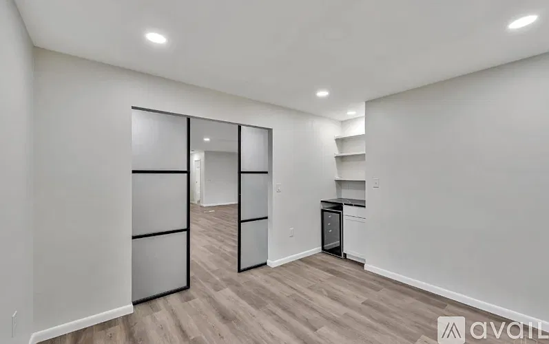 4 bed, 3600 sqft, $3,750 — Photo 2