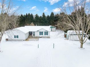 6117 Kennedy Rd, Munith, MI 49259