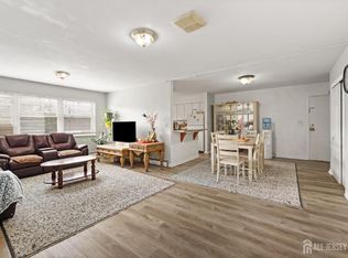 32 Woodedge Ave UNIT 6, Edison, NJ 08817