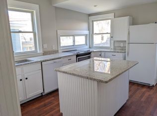 4347 Gillham Rd, Kansas City, MO 64110