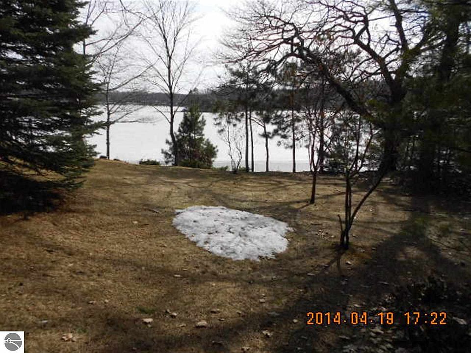 10068 Twin Lake Rd NE, Mancelona, MI 49659 Zillow