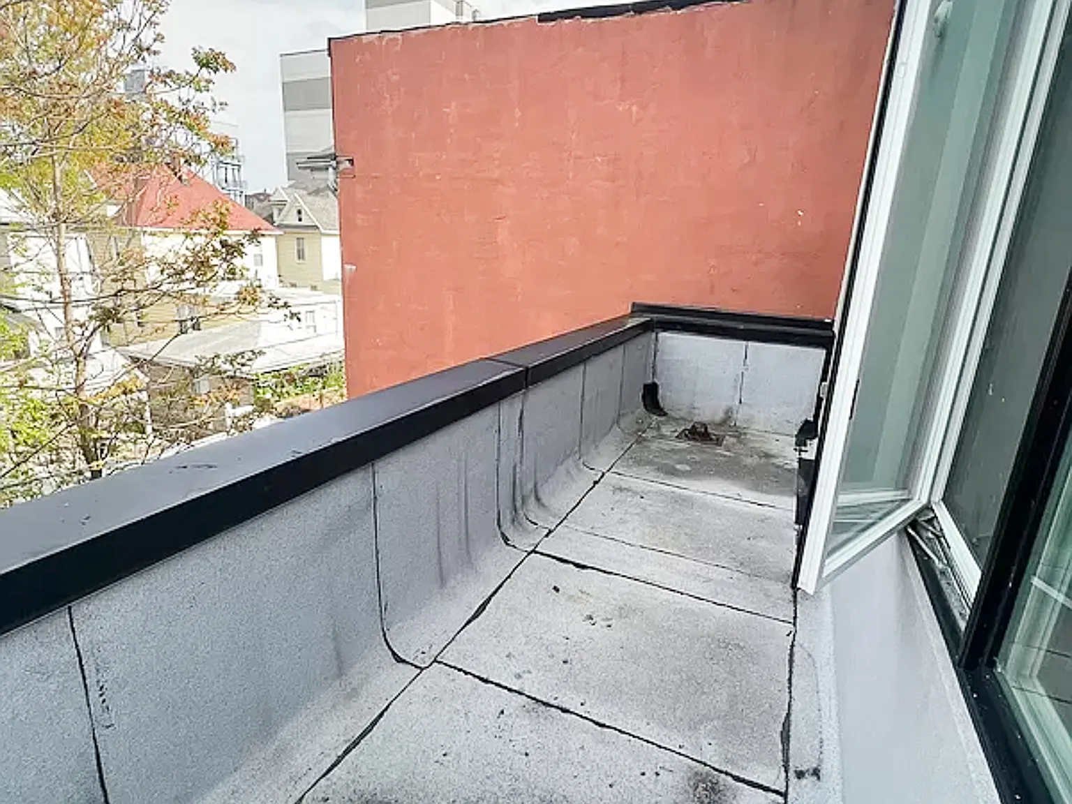 1257 Rogers Avenue — Photo 2