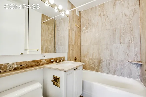 Rented by Compass | media 9