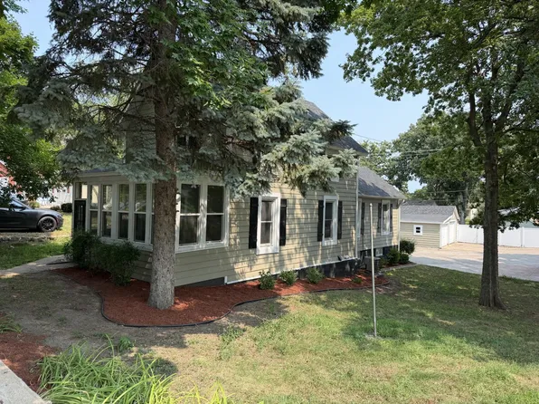 933 Ramsey St, Hastings, MN 55033