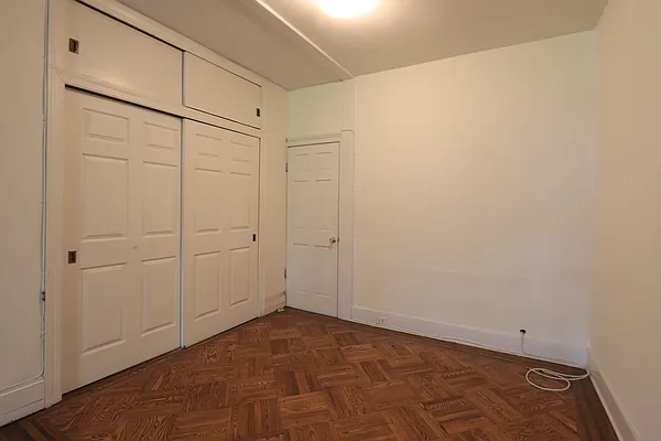 Rented by Douglas Elliman | media 7