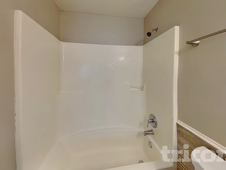 10713 Tedder Lake Dr — Photo 9