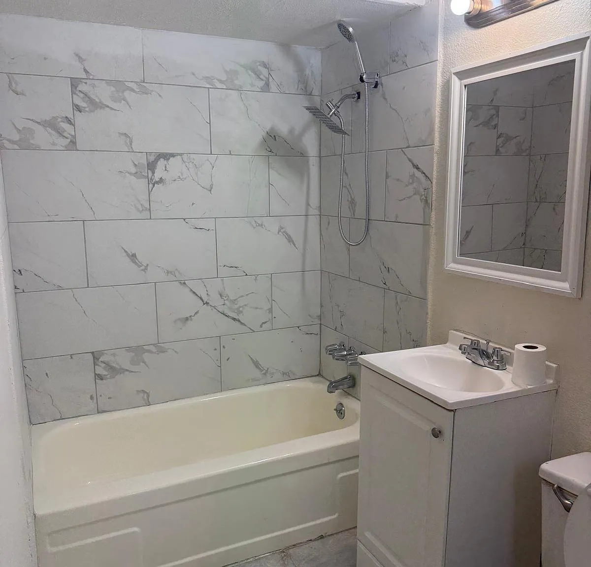 2 bed, 850 sqft, $1,450 — Photo 2