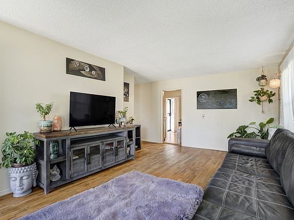 5th image of 515 W San Miguel St