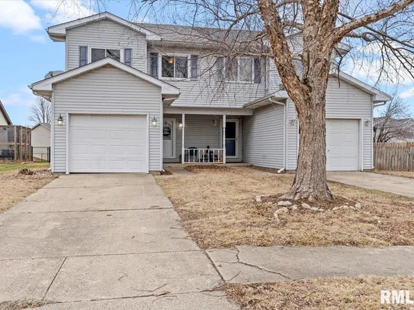 305 Wintergreen Dr, Chatham, IL 62629