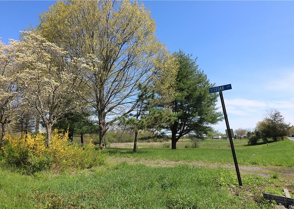 1st image of 2 Cedar Ln