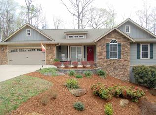 105 Shoals Cir, Townville, SC 29689