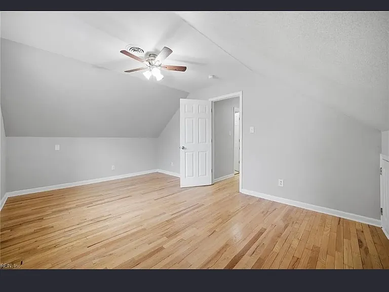 2508 Markham St — Photo 1