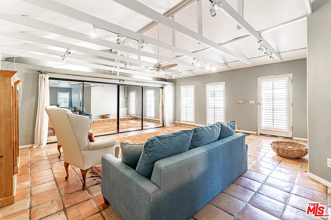 1 bed, 1.0 bath, $3,000 — Photo 3