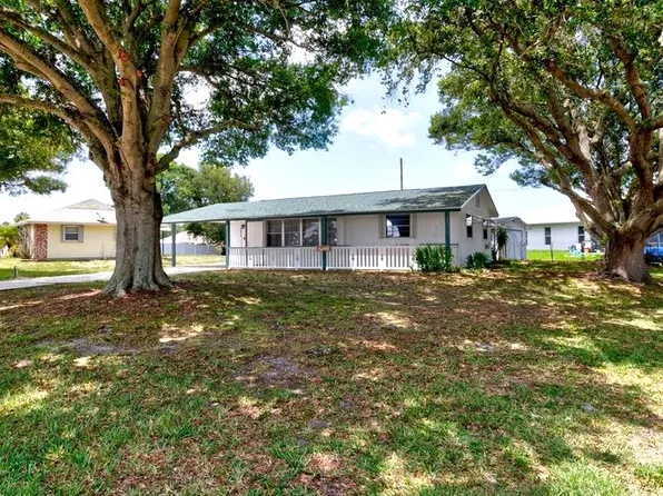 1074 Barber St, Sebastian, FL 32958