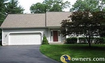 Walk to Cedar Lake, easy access from Rte 9