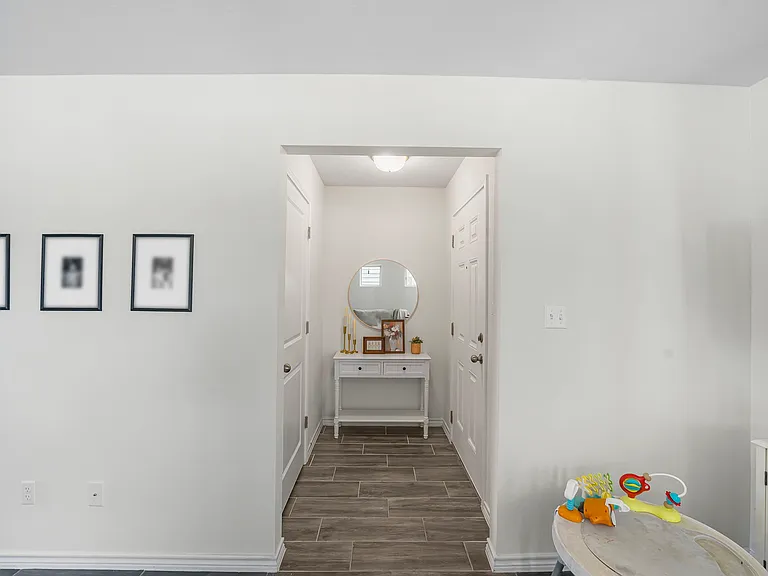140 Witchhazel Way — Photo 3