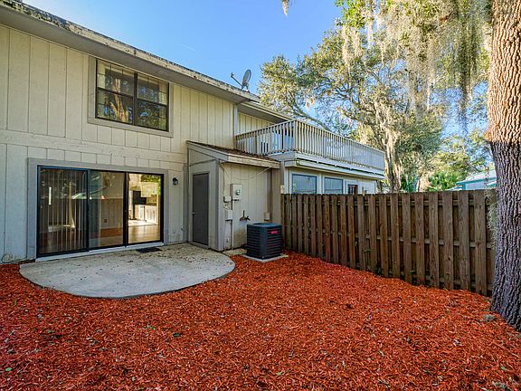 5th image of 5 Oakwood Park