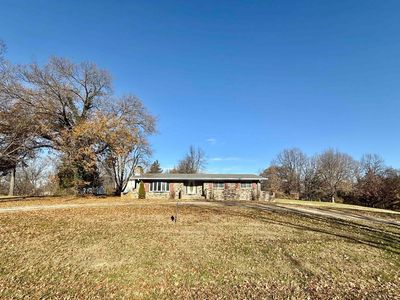 23609 Debbie Dr, Sedalia, MO, 65301