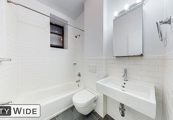 5th image of 226 E 87th St APT 3C