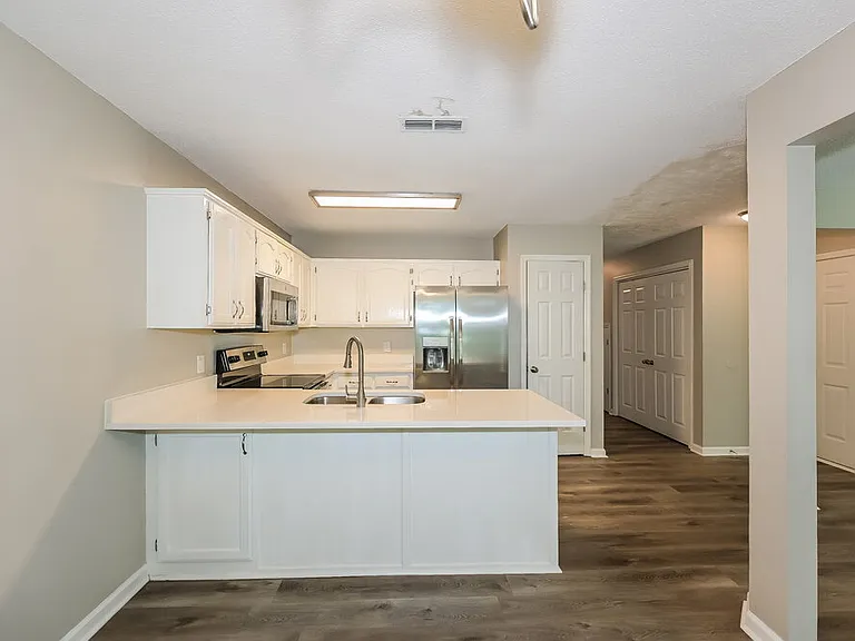 309 Cedar Park Cir — Photo 9