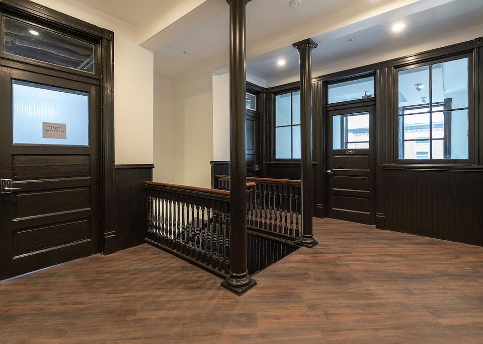2nd Floor Stair Hall