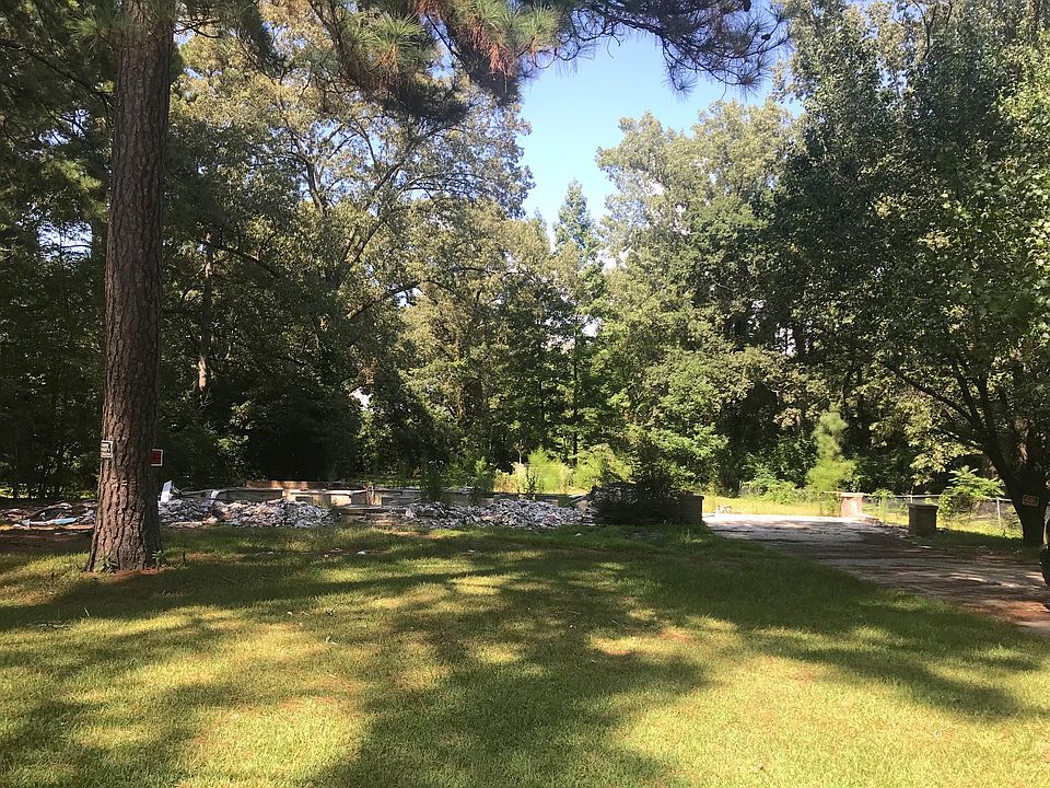 1st image of 387 E Bolling Ave