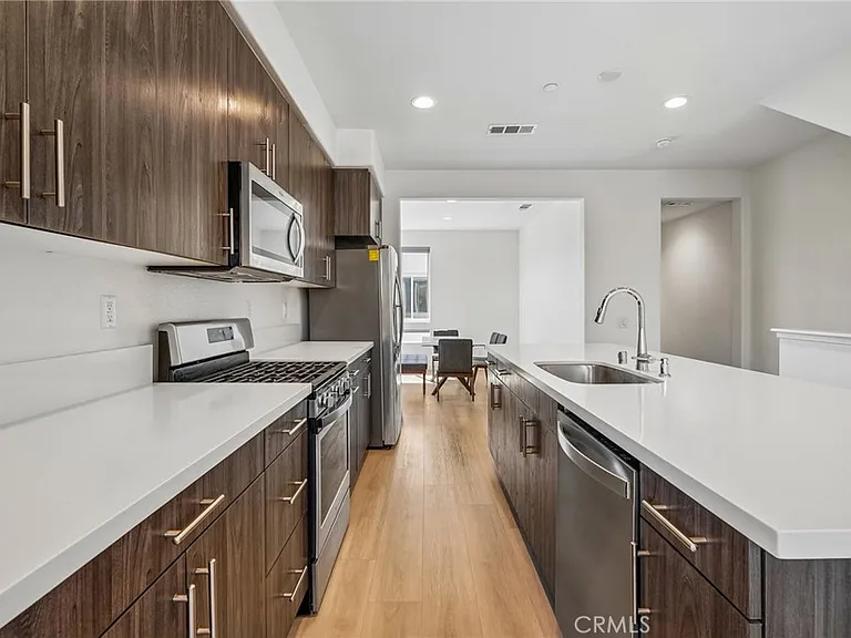 116 N 6th St #D — Photo 17