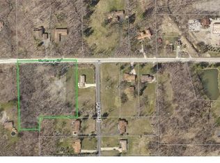 8263 Mulberry Rd, Chesterland, OH 44026