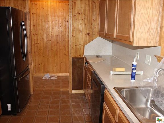 3rd image of 431 County Road 4877