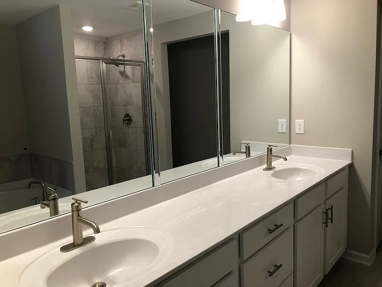 1333 Endicott Ct — Photo 8