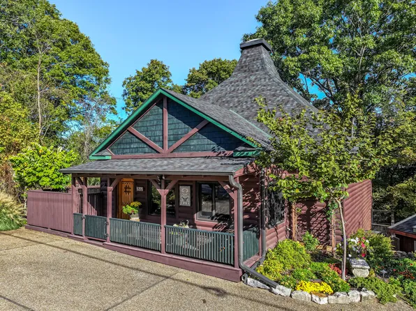 202 Holiday Island Drive, Holiday Island, AR 72631