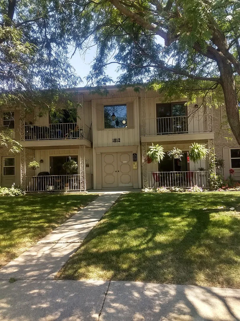 mi1812 — Photo 1