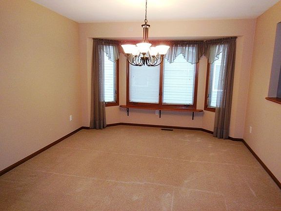 3rd image of 29 S Juniper Dr #29