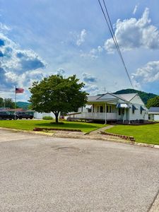 309 North 3rd.  Avenue, Paden City, WV, 26159