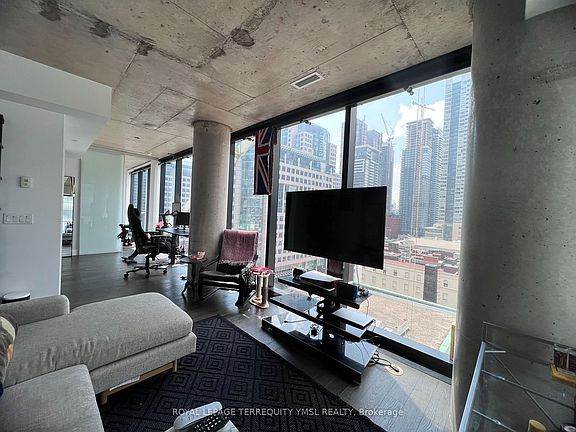 5th image of 224 King St W #1001