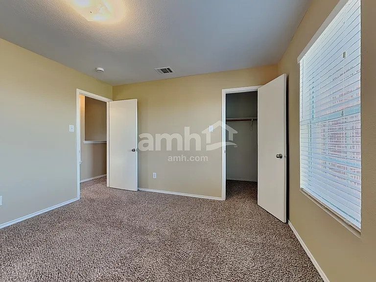 937 Iona Dr — Photo 20
