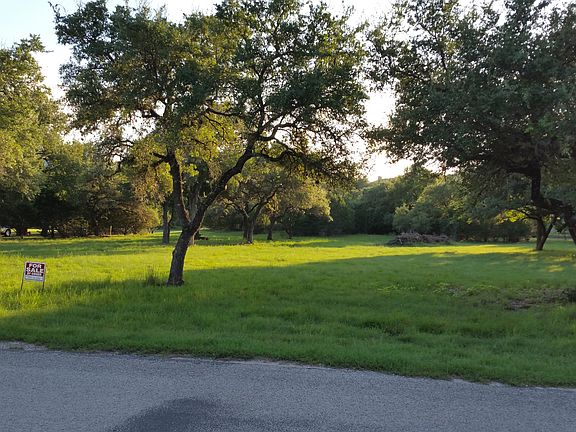 3rd image of 412 Indigo Run Dr