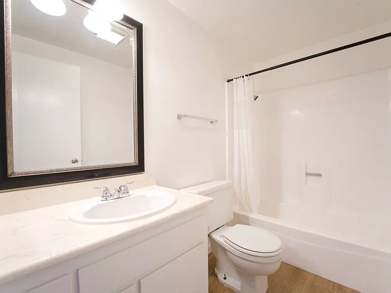 317 N 4th St #110 — Photo 10