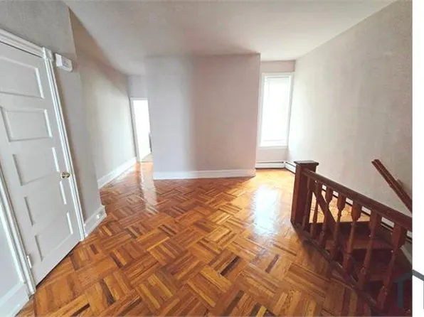 5709 Leonard St Floor 2, Philadelphia, PA 19149