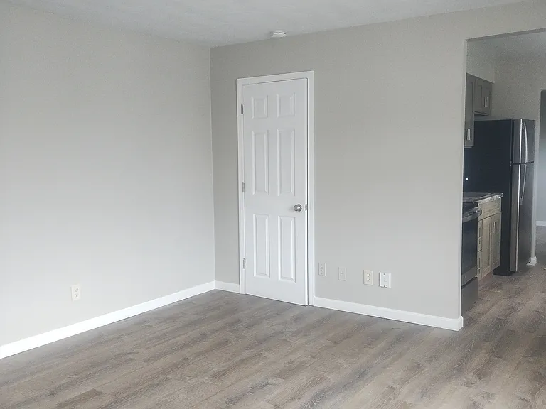 3339 Epworth Ave #10 — Photo 5