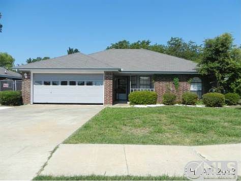 1st image of 2315 Caprice Dr