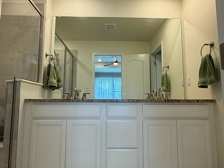 17610 Cherokee St — Photo 25
