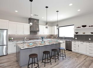 4079 E Roosevelt St, Apache Junction, AZ 85119