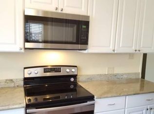 9 Clarendon Rd, Burlingame, CA 94010