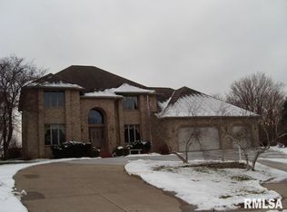 1706 Steeplechase, Washington, IL