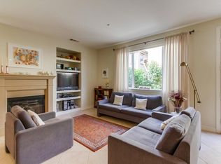 17020 New Rochelle Way, San Diego, CA 92127