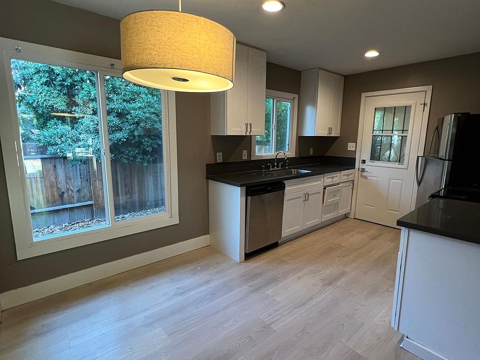 1st image of 2407 Park Estates Dr
